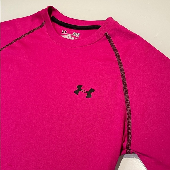 Under Armour HeatGear Pink/Fuchsia Performance Tee - Picture 2 of 9